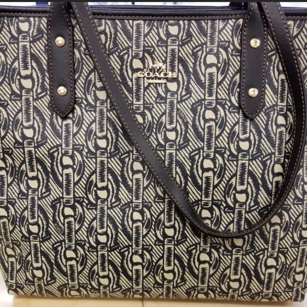 BNWT Coach handbag